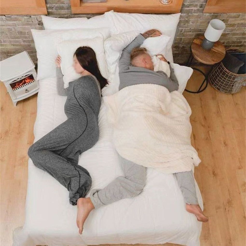 The WarmHug Compression Blanket - luvinly